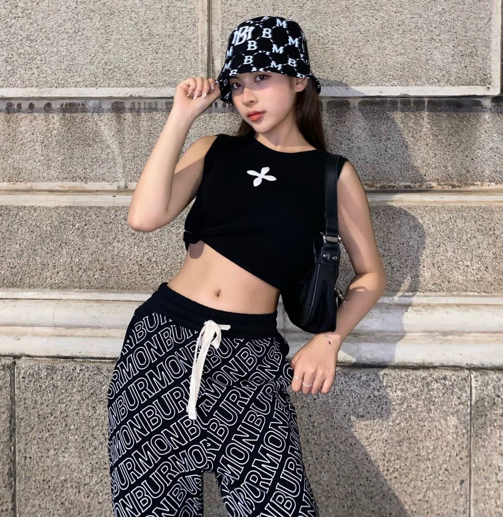Bucket Black